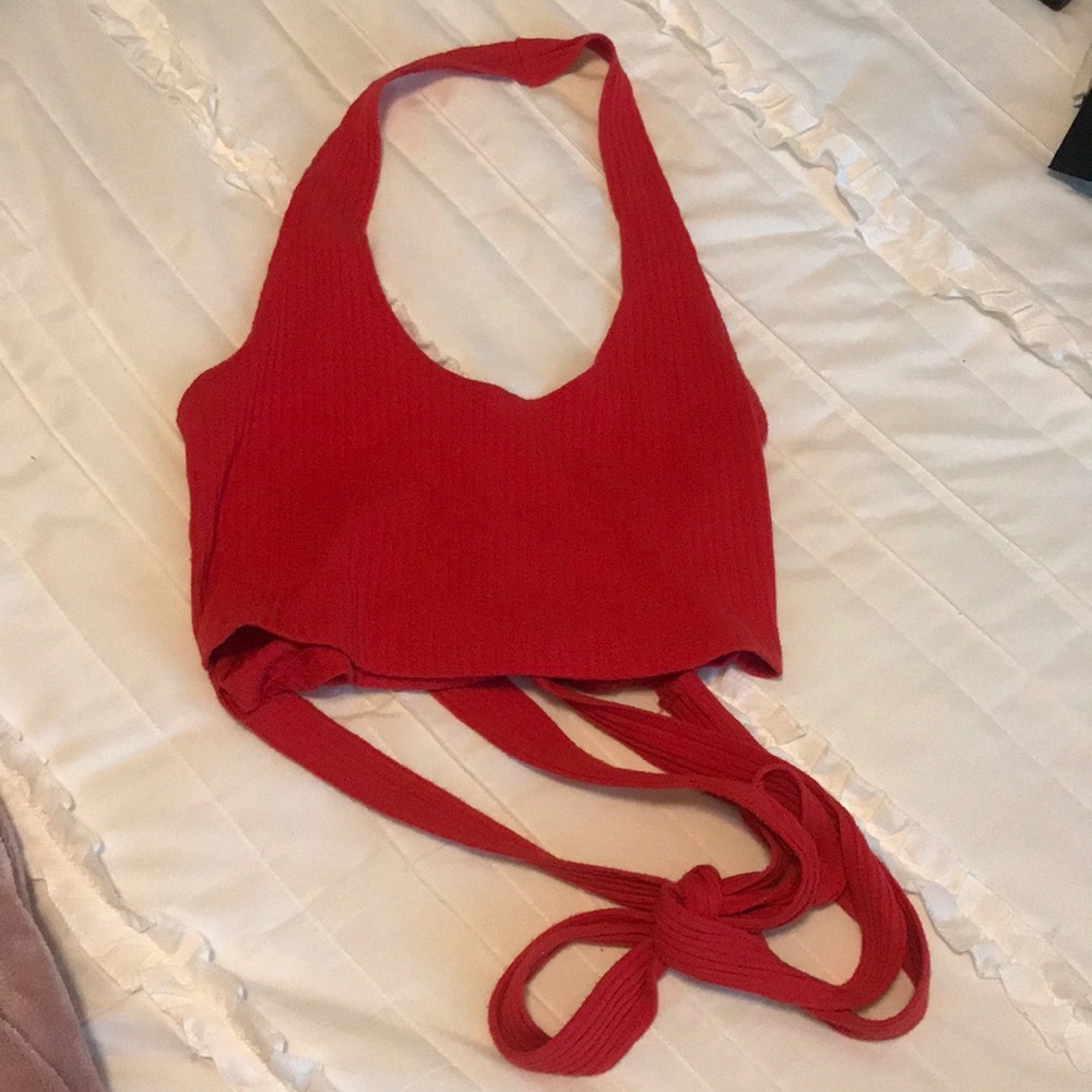 Ribbed halter top